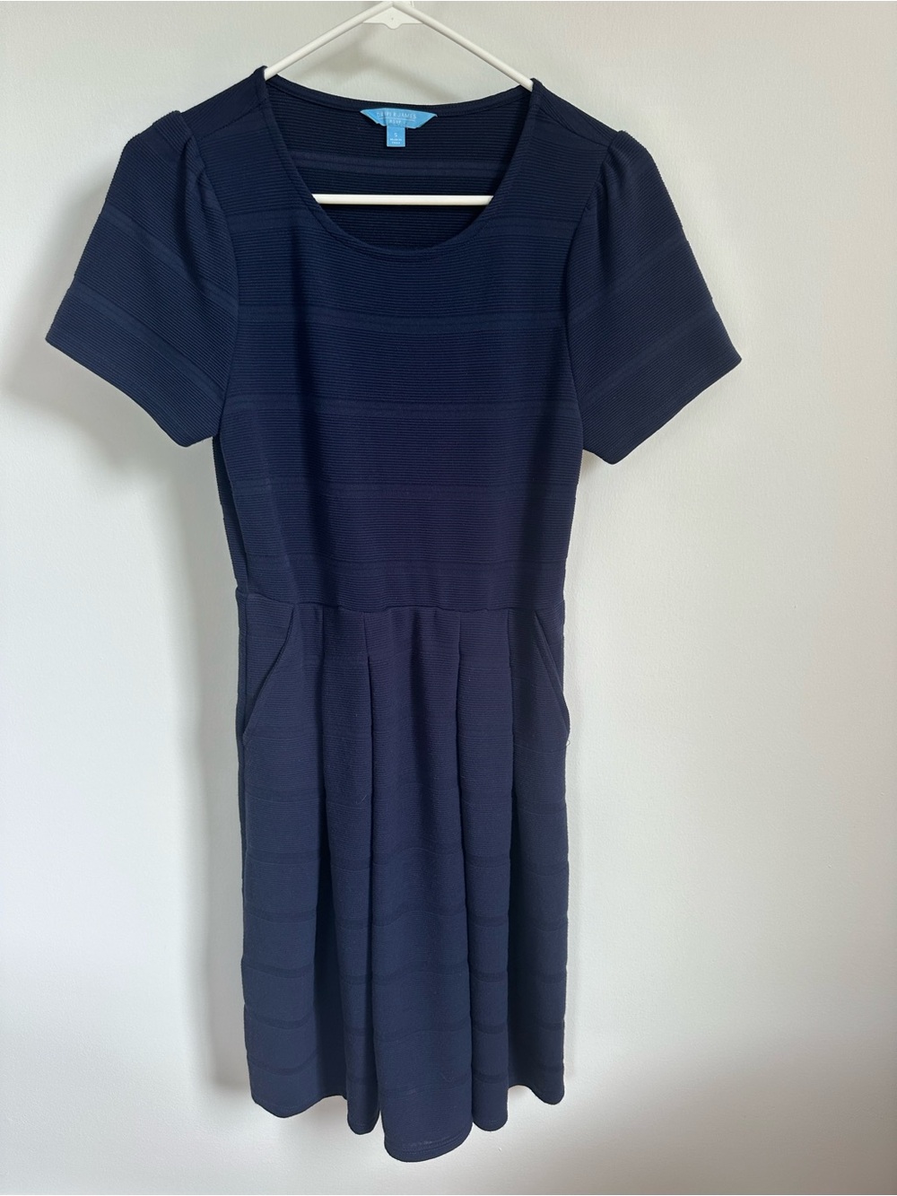 Draper James Navy Textured knit Short-Sleeve dress size S